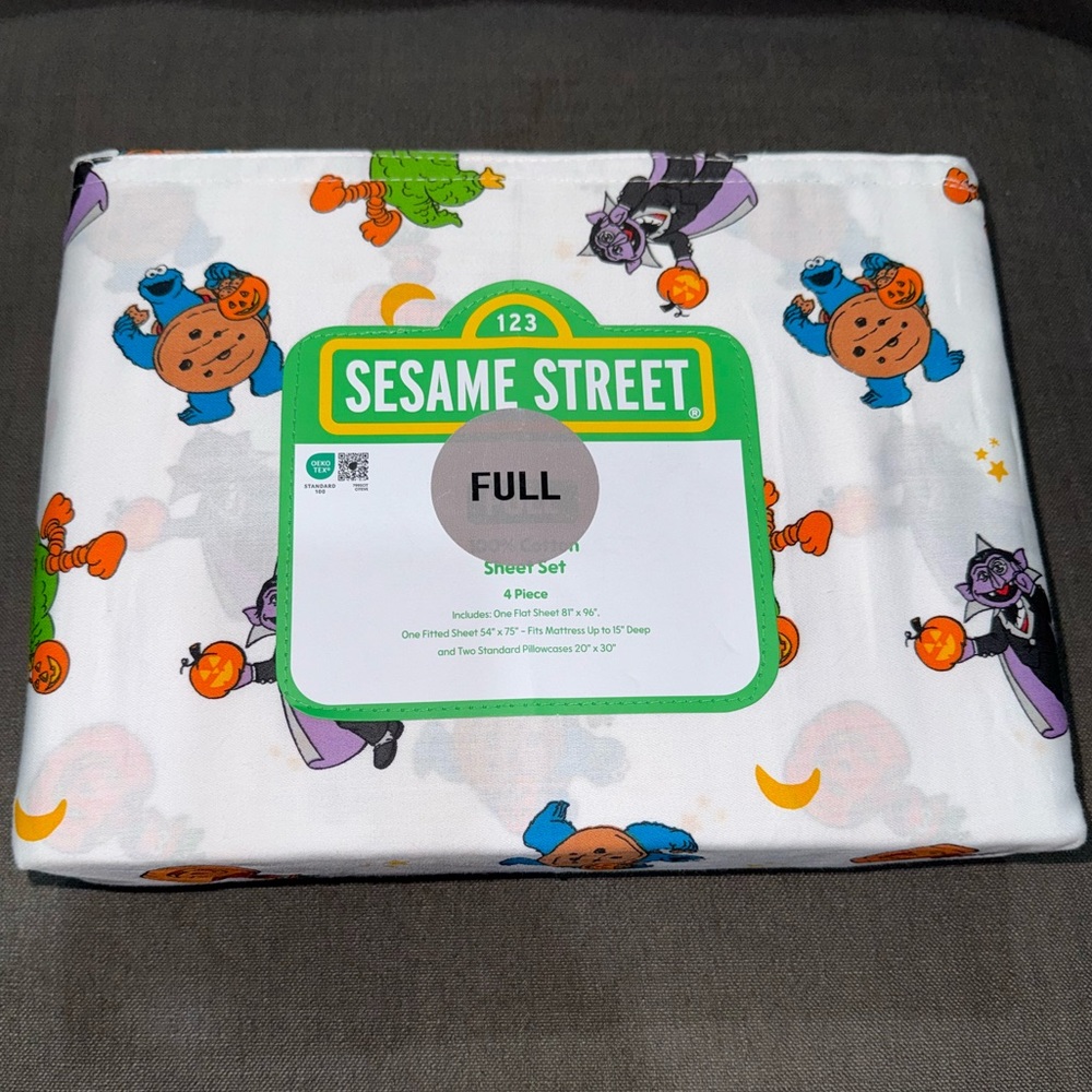 Sesame Street Halloween Sheets / Sesame Street / Halloween Sheets